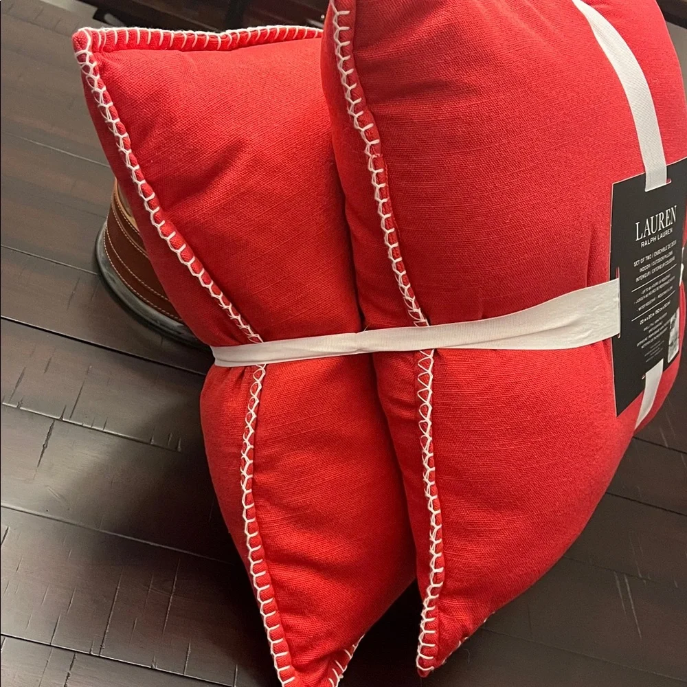 Ralph Lauren Set of 2 Indoor / Outdoor Pillows 20”x20” new red / tomato Patio